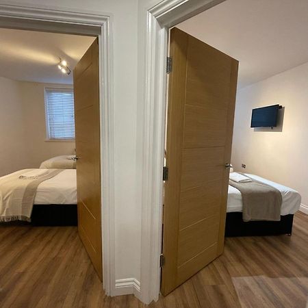 24-7 Secured City Centre Apartments With Free Underground Parking And Wifi Birmingham Bagian luar foto
