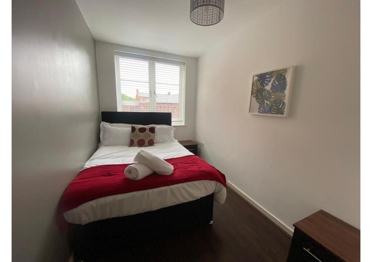24-7 Secured City Centre Apartments With Free Underground Parking And Wifi Birmingham Bagian luar foto
