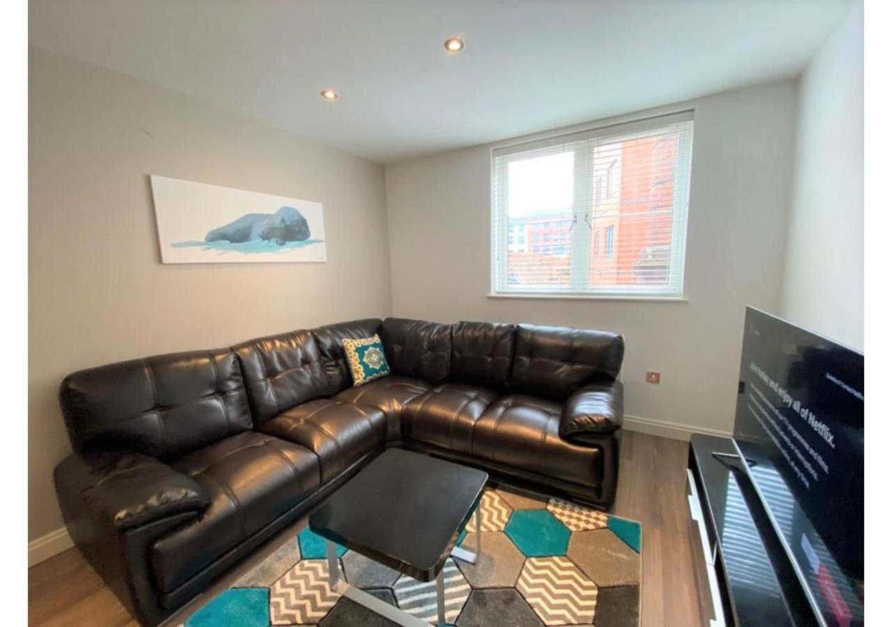 24-7 Secured City Centre Apartments With Free Underground Parking And Wifi Birmingham Bagian luar foto