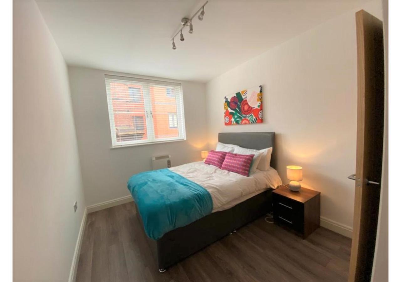 24-7 Secured City Centre Apartments With Free Underground Parking And Wifi Birmingham Bagian luar foto