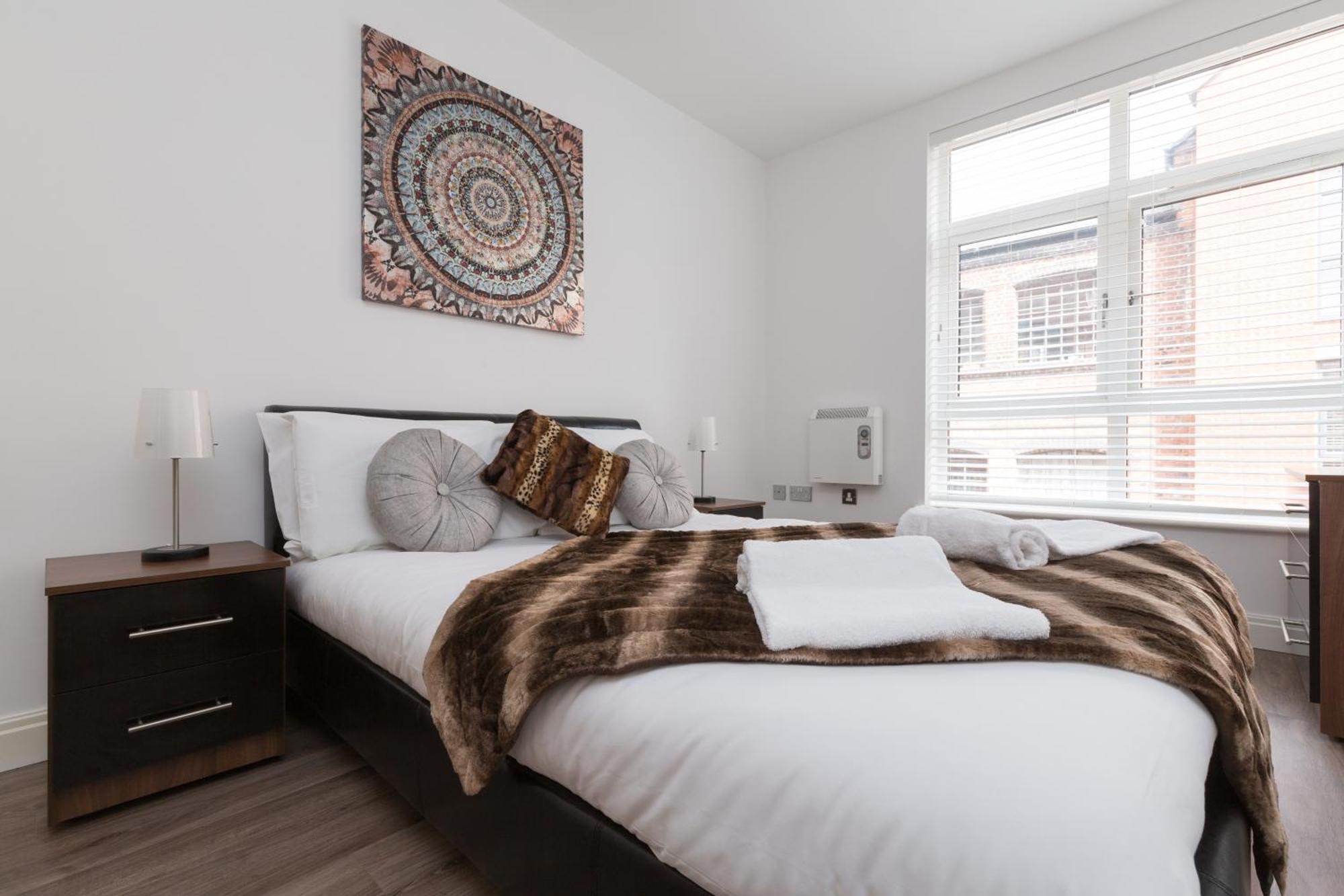 24-7 Secured City Centre Apartments With Free Underground Parking And Wifi Birmingham Bagian luar foto
