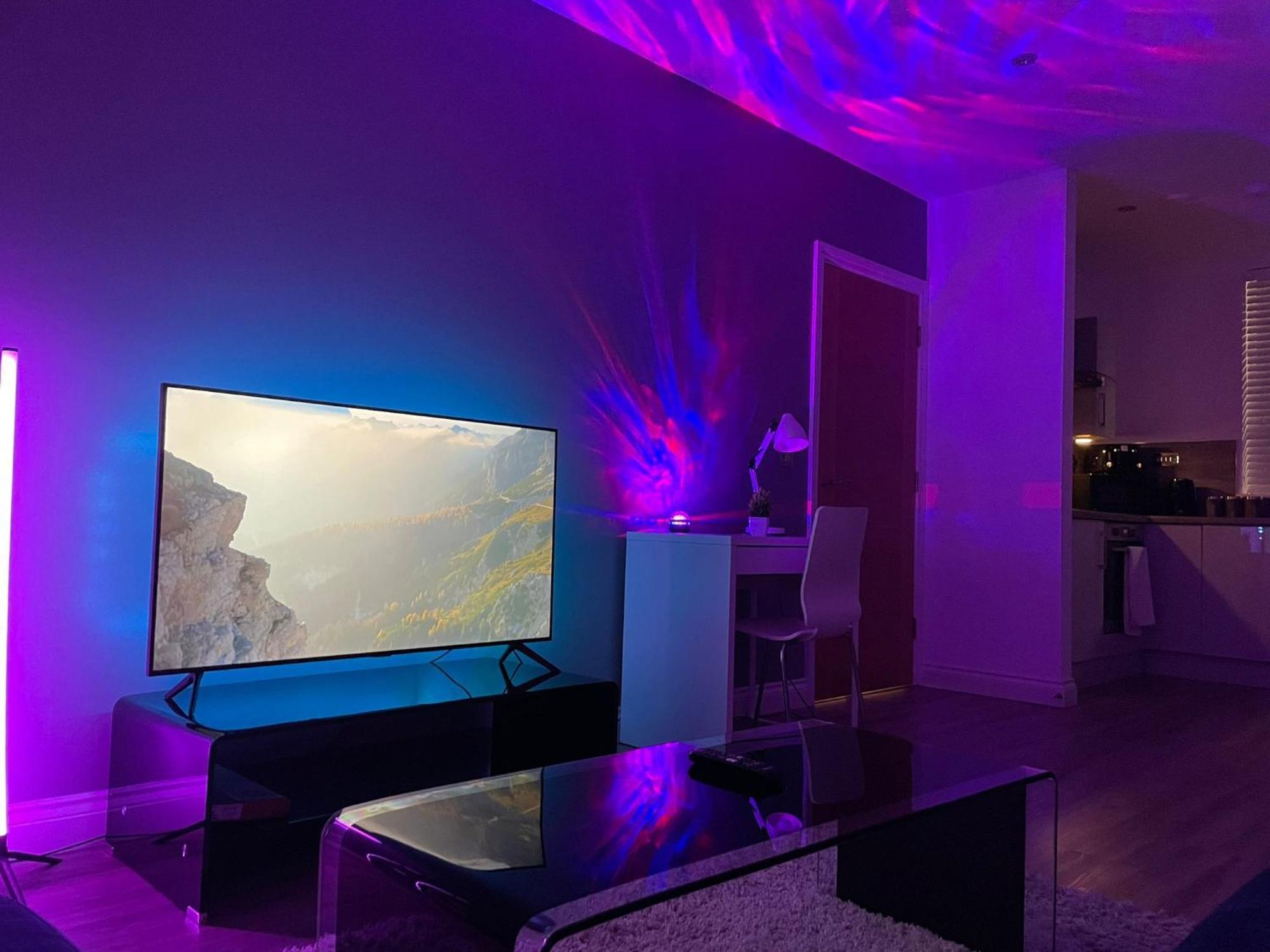 24-7 Secured City Centre Apartments With Free Underground Parking And Wifi Birmingham Bagian luar foto