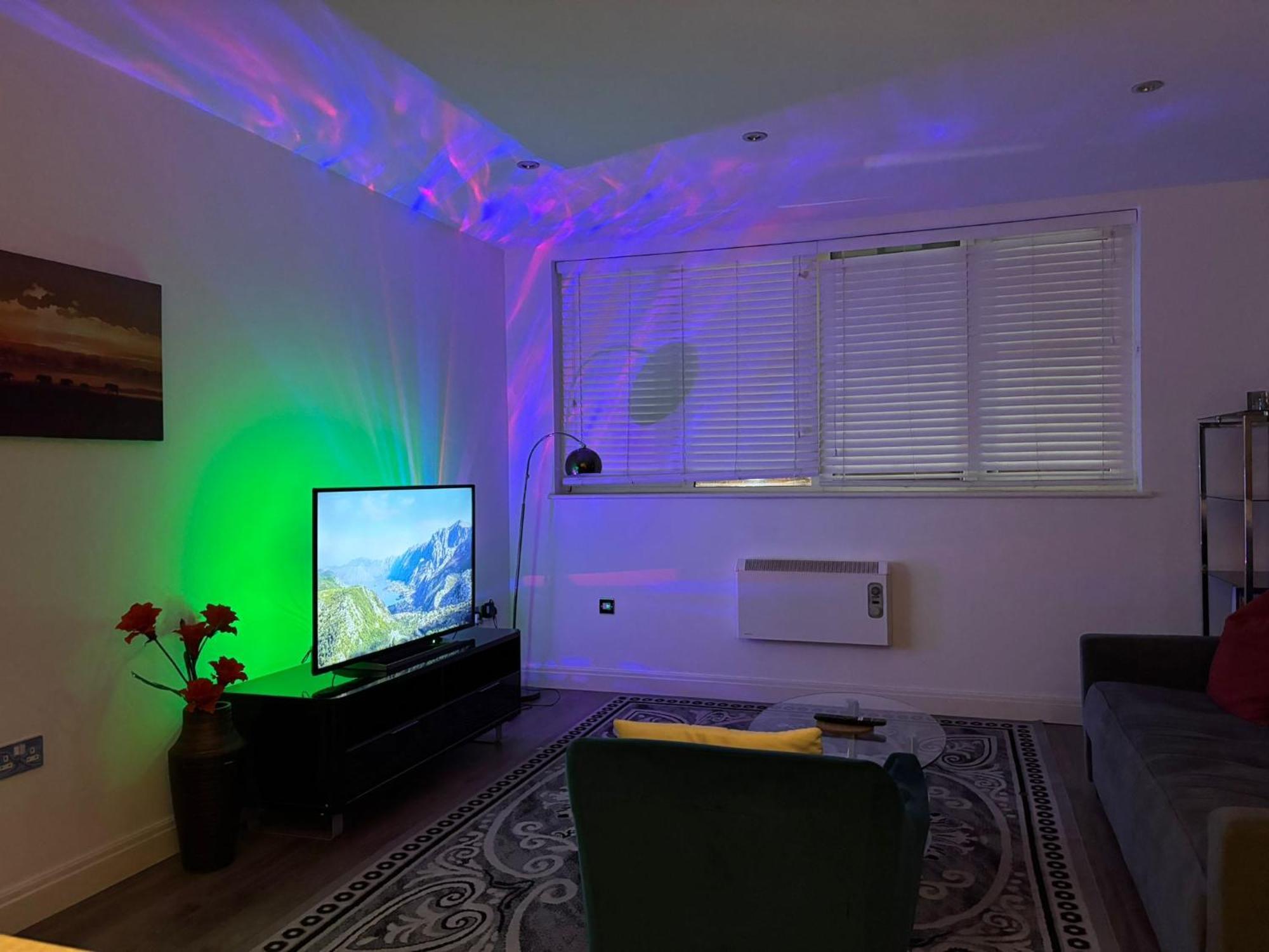 24-7 Secured City Centre Apartments With Free Underground Parking And Wifi Birmingham Bagian luar foto