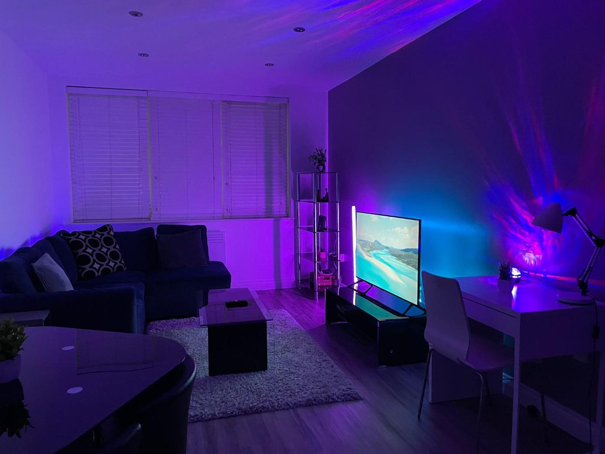 24-7 Secured City Centre Apartments With Free Underground Parking And Wifi Birmingham Bagian luar foto