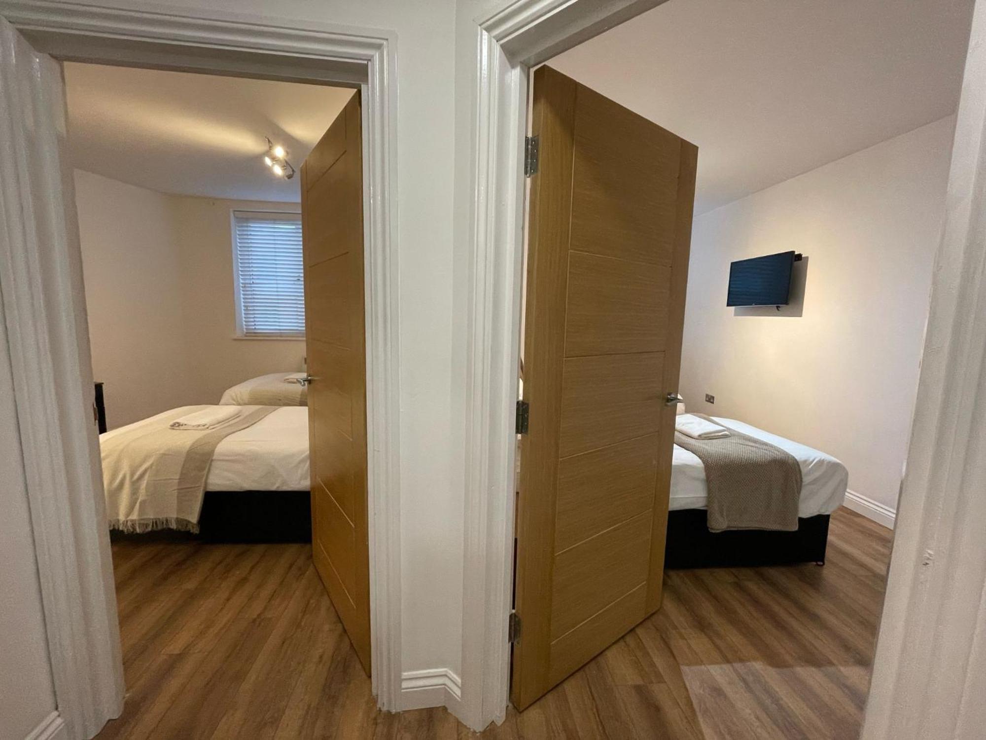 24-7 Secured City Centre Apartments With Free Underground Parking And Wifi Birmingham Bagian luar foto